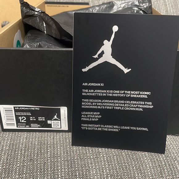 Air Jordan 11 Retro; deadstock - Picture 8 of 9